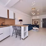 Апарт-отель Azimuth By Building Stefan - Building Stefan I Sud
