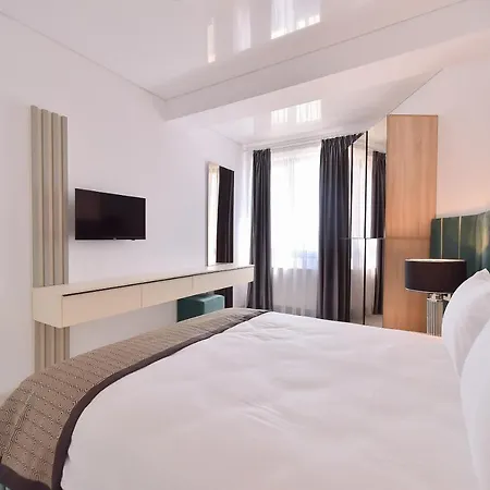 Aparthotel Building Stefan I
