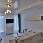 Ξενοδοχείο με διαμερίσματα Azimuth By Building Stefan - Building Stefan I Sud