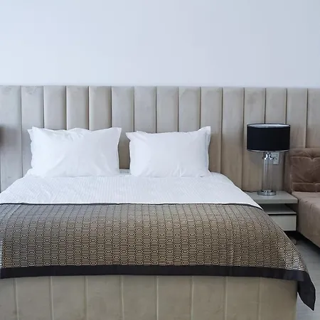 Building Stefan I Sud Navodari